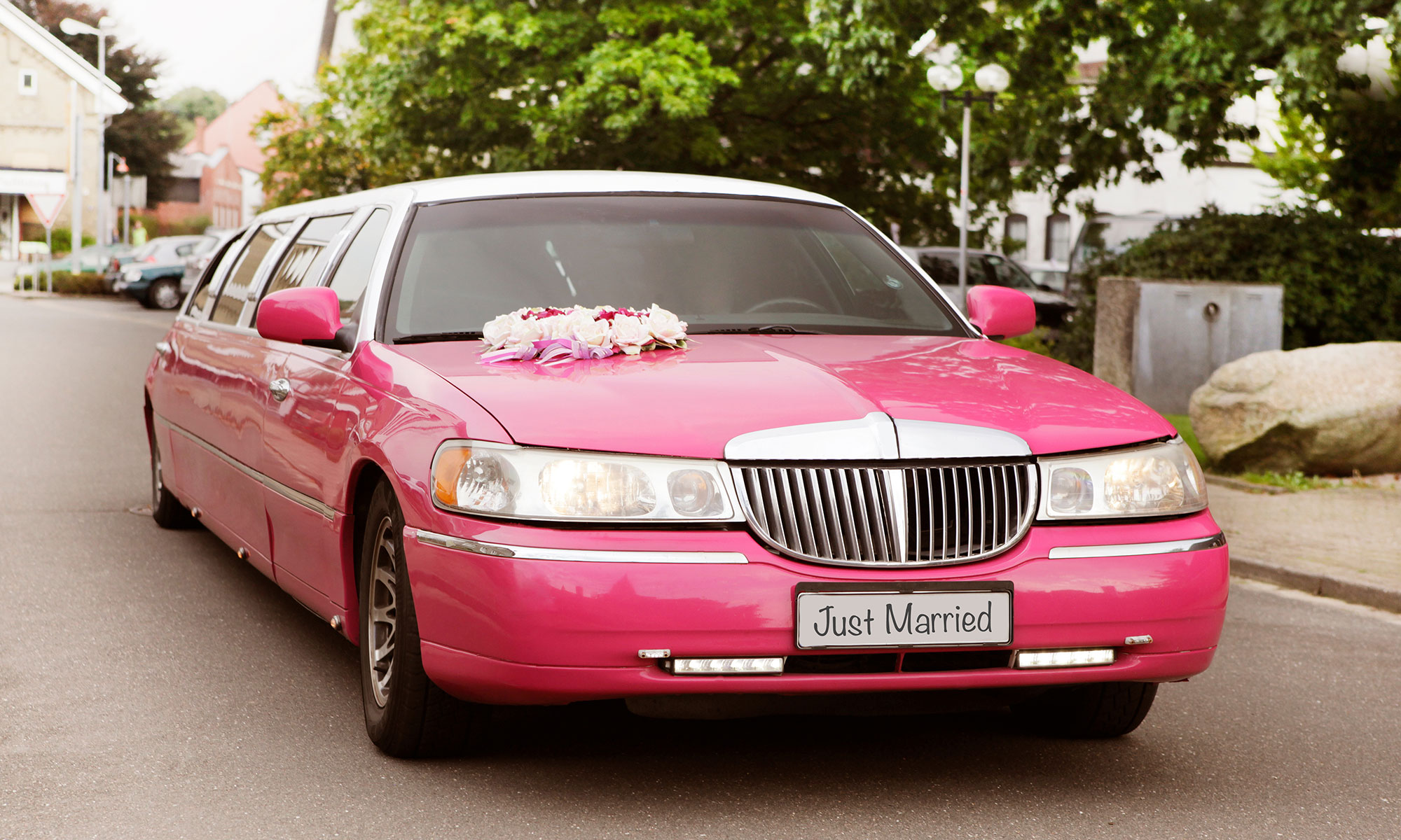 Pinke Stretchlimo in Stuttgart / Pink stretch limousine in Stuttgart